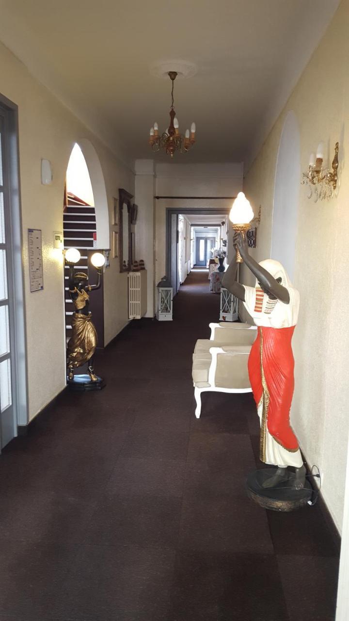 Hôtel de la Cloche SP Reims Exterior foto